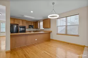 416 Frankfort Ave, Oswego, IL 60543 - Photo 8