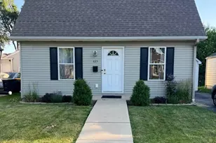 825 Albert Ave, Sycamore, IL 60178 - Photo 2