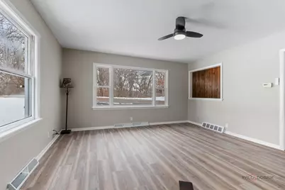 28529 W Treetop Road, Ingleside, IL 60041 - Photo 2