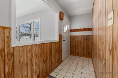 28529 W Treetop Road, Ingleside, IL 60041 - Photo 4