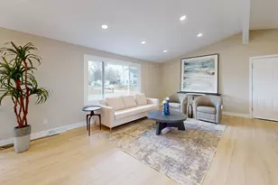 907 W North Ave, Lake Bluff, IL 60044 - Photo 4