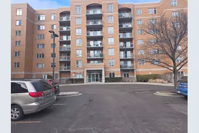 6815 N Milwaukee Avenue #201, Niles, IL 60714 - Photo 2