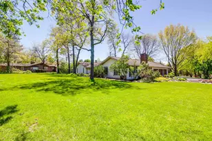 2 Acorn Dr, Hawthorn Woods, IL 60047 - Photo 34