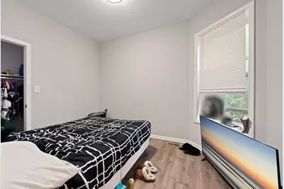 7115 S Champlain Avenue, Chicago, IL 60619 - Photo 10