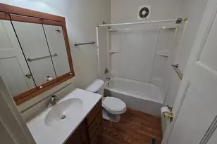 312 E 11th St, Sterling, IL 61081 - Photo 6