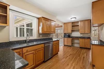 4 Burnt Ember Court, Buffalo Grove, IL 60089 - Photo 8