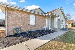 6006 W Carter Ct, Monee, IL 60449 - Photo 2