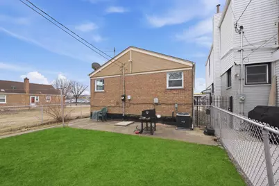 [Address not provided], Chicago, IL 60638 - Photo 4