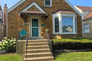 4944 W Winona St, Chicago, IL 60630 - Photo 1