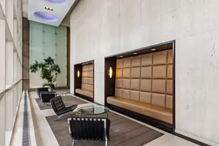 5320 N Sheridan Rd, Chicago, IL 60640 - Photo 2