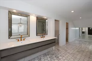 5N523 E Lakeview Cir, Saint Charles, IL 60175 - Photo 34