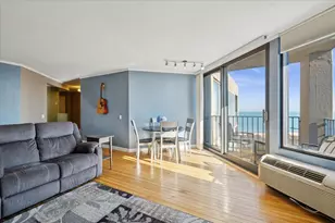 5320 N Sheridan Rd, Chicago, IL 60640 - Photo 2