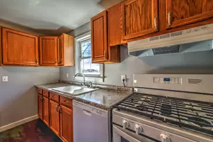 745 E Oak St, Watseka, IL 60970 - Photo 12