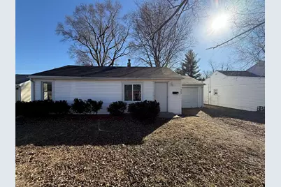745 E Oak Street, Watseka, IL 60970 - Photo 2