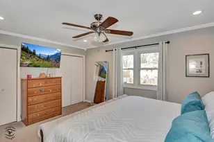 1924 Forrest Blvd, Saint Charles, IL 60174 - Photo 12