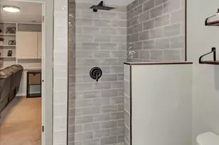 1924 Forrest Blvd, Saint Charles, IL 60174 - Photo 22