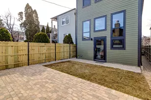 3721 N Whipple St, Chicago, IL 60618 - Photo 10