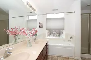 855 E 22nd St, Lombard, IL 60148 - Photo 12