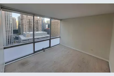 8 E Randolph Street #1501, Chicago, IL 60601 - Photo 12