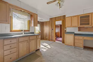 524 22nd Ave, Rock Island, IL 61201 - Photo 2