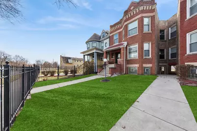 128 S Parkside Avenue, Chicago, IL 60644 - Photo 1