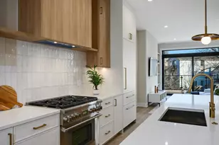 1412 N Elk Grove Ave, Chicago, IL 60622 - Photo 8