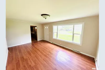 145 Hickory Grove Street, Salem, IL 62881 - Photo 4