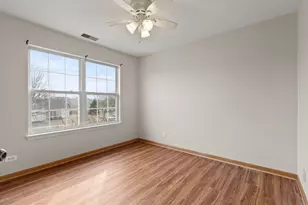 2031 Matthew Dr, Montgomery, IL 60538 - Photo 10