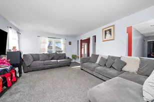 258 Silverado St, Bolingbrook, IL 60490 - Photo 8