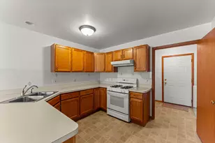 855 Yorkshire Ter, Crete, IL 60417 - Photo 14