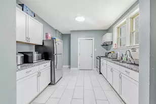 7729 S Laflin St, Chicago, IL 60620 - Photo 32