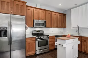 2846 N Damen Ave, Chicago, IL 60618 - Photo 6