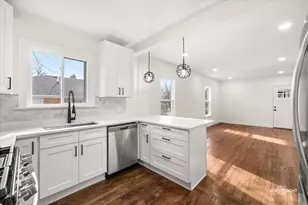 237 S Villa Ave, Elmhurst, IL 60126 - Photo 8