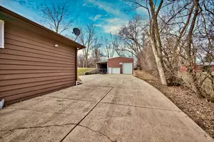 6N060 Virginia Rd, Roselle, IL 60172 - Photo 6