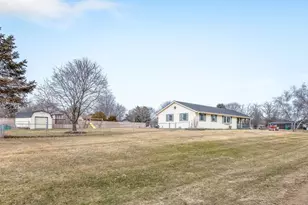 11818 Balsa Ln, Roscoe, IL 61073 - Photo 2