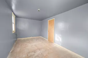 8545 S Saginaw Ave, Chicago, IL 60617 - Photo 16