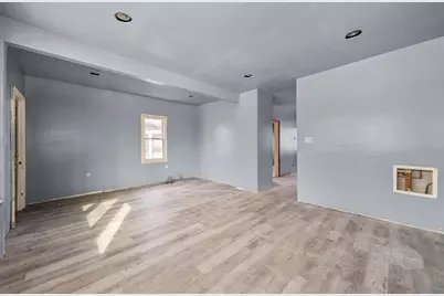 8545 S Saginaw Avenue, Chicago, IL 60617 - Photo 6