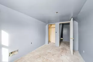 8545 S Saginaw Ave, Chicago, IL 60617 - Photo 18