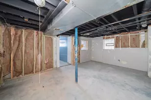 8545 S Saginaw Ave, Chicago, IL 60617 - Photo 20