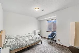 2111 Sunview Dr, Champaign, IL 61821 - Photo 20