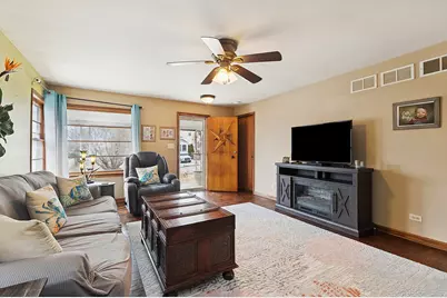 16 Anderson Avenue, Joliet, IL 60433 - Photo 4