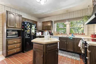 224 N Prospect St, Rockford, IL 61107 - Photo 6