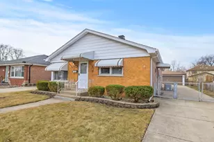 8936 Sproat Ave, Oak Lawn, IL 60453 - Photo 2