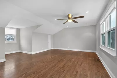 914 W Noyes Street, Arlington Heights, IL 60005 - Photo 16