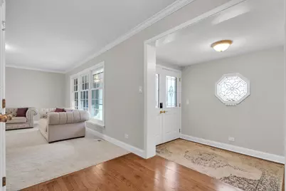 914 W Noyes Street, Arlington Heights, IL 60005 - Photo 4