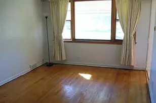 2433 S Keystone Ave, North Riverside, IL 60546 - Photo 4