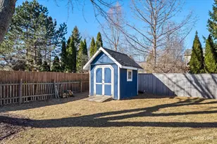 102 Chelsea Ave, Sugar Grove, IL 60554 - Photo 24
