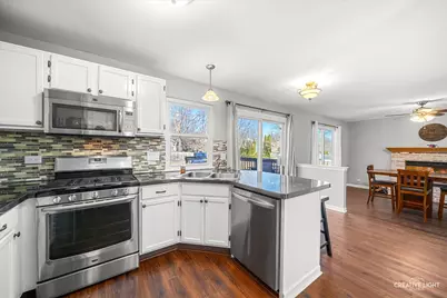 102 Chelsea Avenue, Sugar Grove, IL 60554 - Photo 10