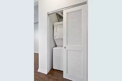 1325 W Wilson Avenue #504, Chicago, IL 60640 - Photo 8