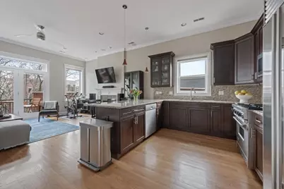 1031 W Newport Avenue #3, Chicago, IL 60657 - Photo 6